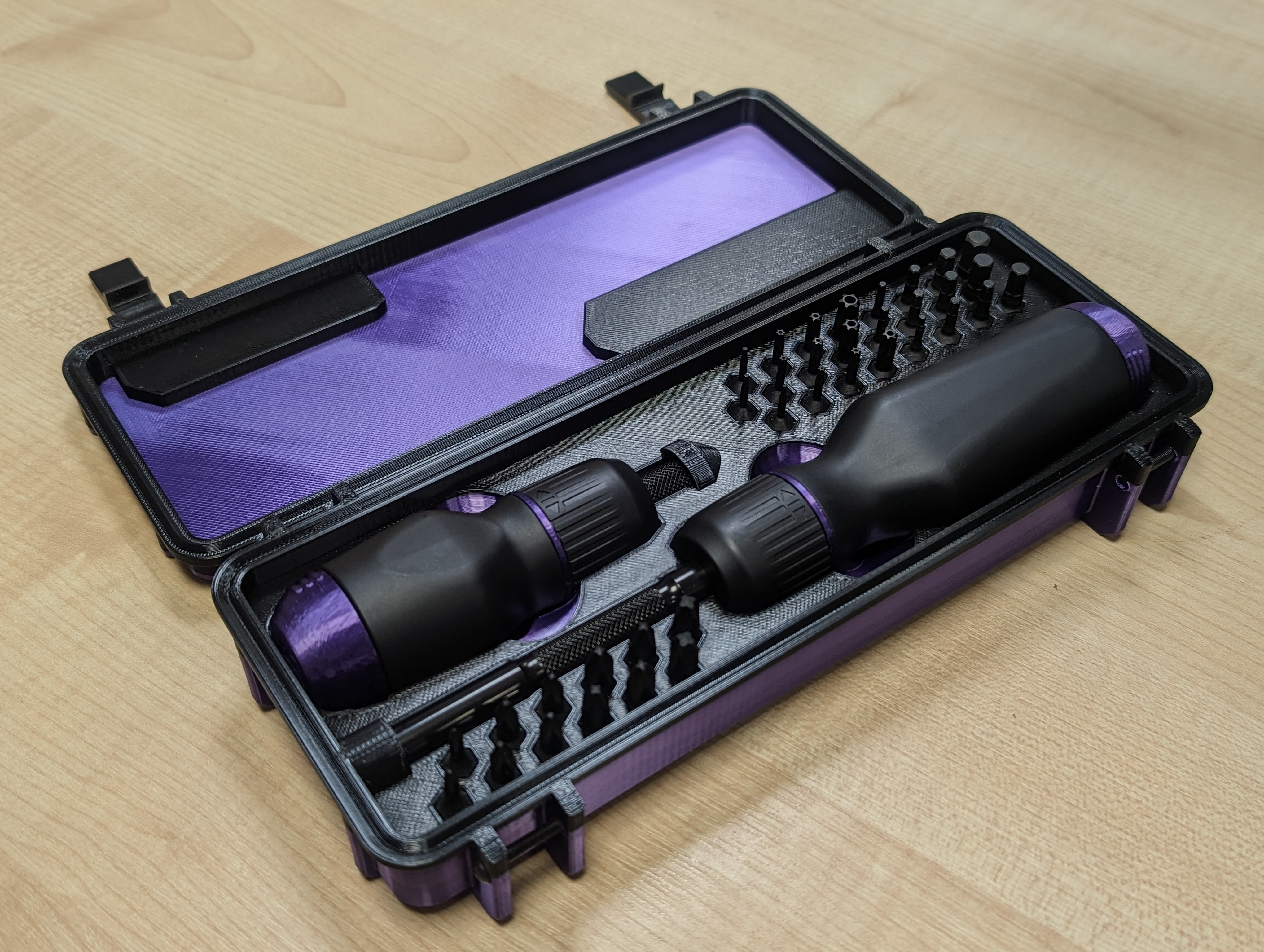 LTT screwdriver case open with screwdriver inside